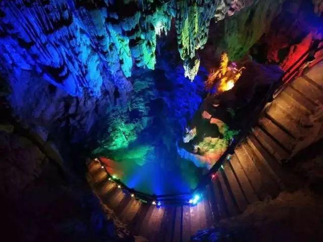 芙蓉姐姐:从万民嘲笑到圆梦北大、成为亿万富婆,她才是逆风翻盘